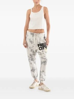 FreeCity Super Bleachout Pocket
Sweatpant